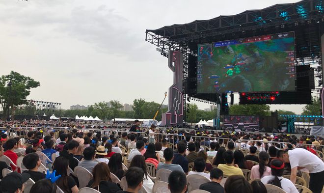 表现与长期